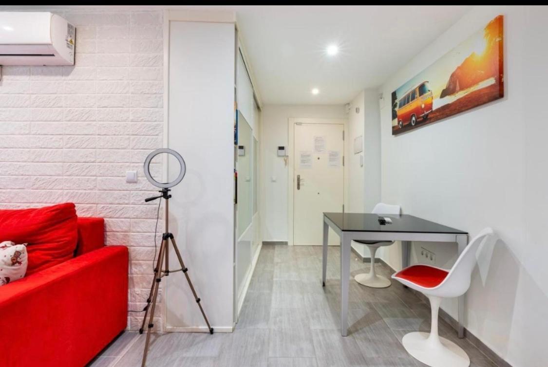 Vialia Apartamentos Suites Malaga Zewnętrze zdjęcie