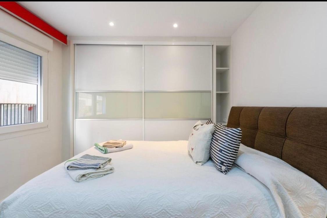 Vialia Apartamentos Suites Malaga Zewnętrze zdjęcie